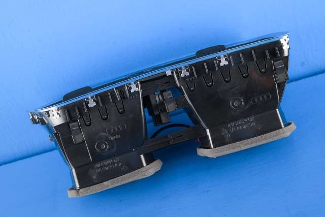 Dashbord friskluftdyse midtkonsoll til Audi Q3 2015-2018 (Type I, Fase 2)  (VAG|8U1 820 951 C|)