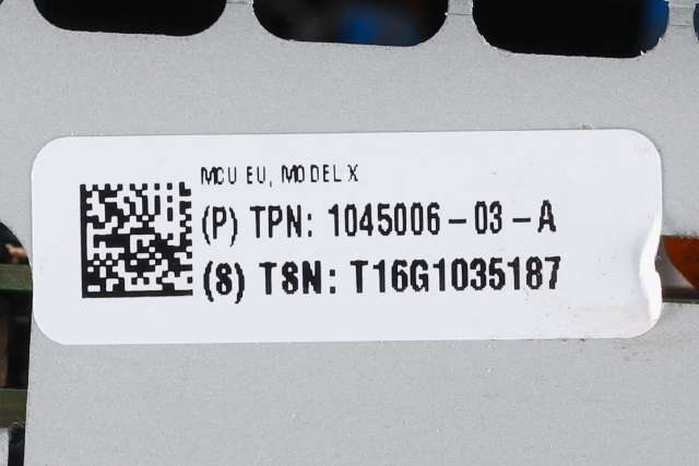 Multimedia display (MCU - Media Controller Unit) til Tesla Model X 2016-->> (TESLA|1045006-03-A|)