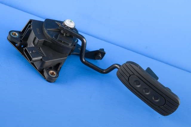 Pedal gass til Nissan E-NV200 2014-->> (NISSAN|18002-BJ91A|)