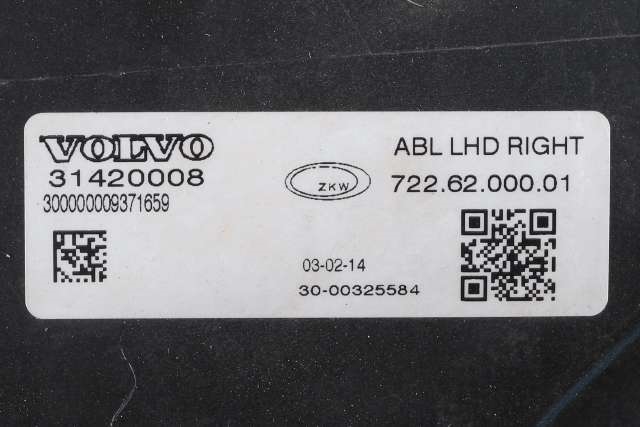 Frontlykt høyre xenon til Volvo V40 2012-2019  (VOLVO|31420008|)