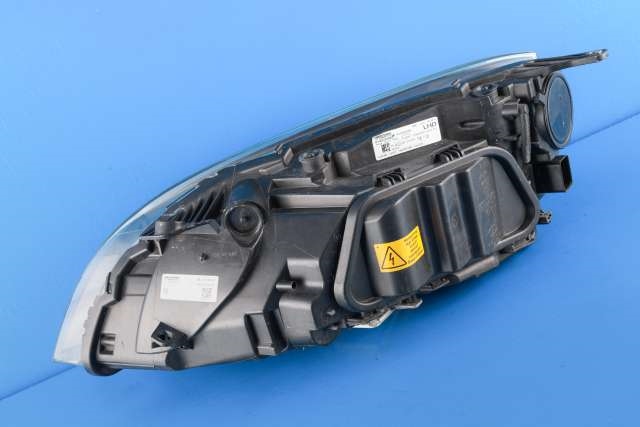 Frontlykt høyre xenon til Volvo V40 2012-2019  (VOLVO|31420008|)