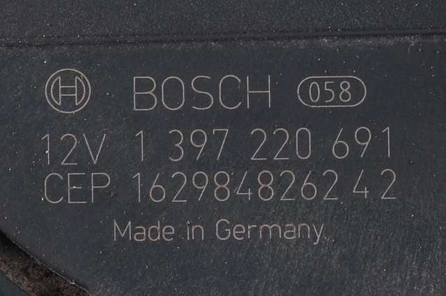 Viskermotor frontrute komplett m/overføring til VW Golf Sportsvan 2014-2018 (VAG|517 955 023 B|)
