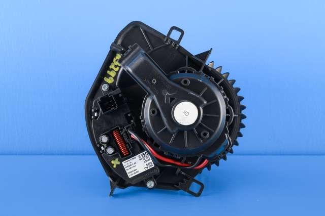 Varmeapparat motor til VW Transporter / Caravelle 2019-->> (T6.1) (T6.1)