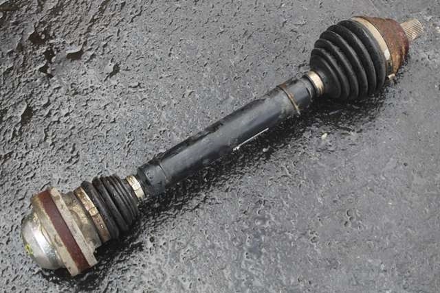 Drivaksel venstre foran, diesel/manuell til VW Golf VII 2012-2017 (Fase 1)  (VAG|5Q0 407 272 K|)