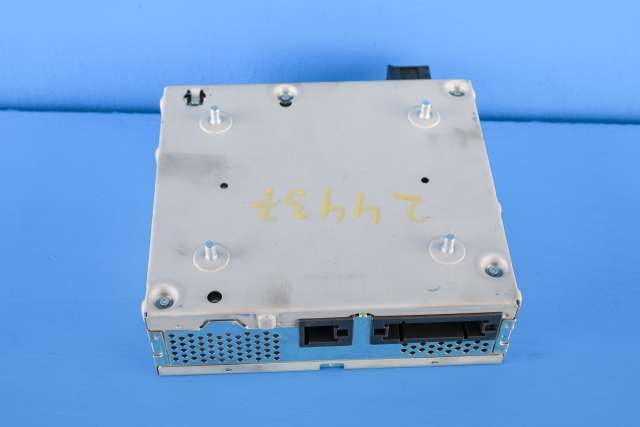 Bilstereo forsterker til Mercedes E-Klasse 2006-2009 (Fase 2) (W211) (W211) (MERCEDES|A 211 870 66 89|)