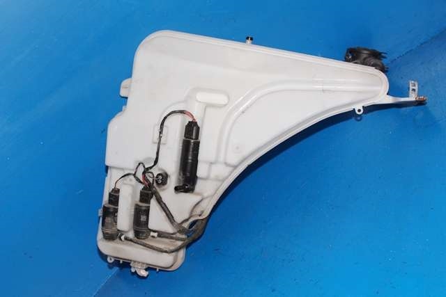 Spylertank foran til BMW 1-Serie, 2015-2019 (Fase 2) (F20/F21) (F20/F21) (BMW|7 241 675)