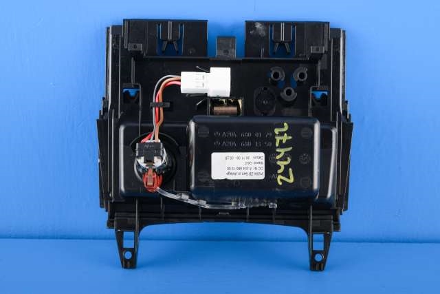 Dashbord askebeger til Mercedes E-Klasse 2009-2013 (Fase 1) (W212) (W212) (MERCEDES|A 204 680 13 50|)