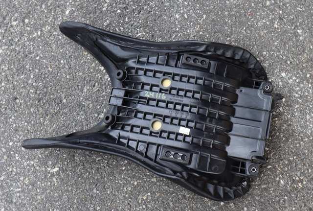 MC, Sal/sete, fremre til MC Honda CB125R 2018-->>