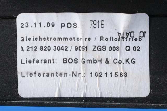 Bagasjerom diverse til Mercedes E-Klasse 2009-2013 (Fase 1) (W212) (W212) (MERCEDES|A 212 820 30 42|)