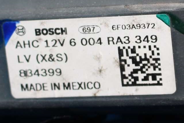 Rattaksel øvre til Tesla Model X 2016-->> (TESLA|1027811-00-E|)