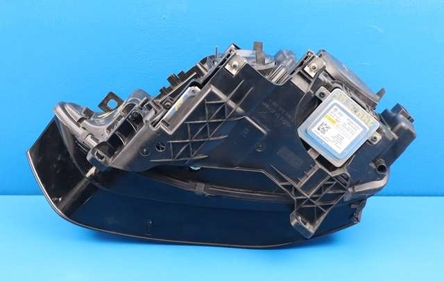 Frontlykt høyre xenon til Audi A4 2007-2014 (Type IV) (B8) (B8) (VAG|8K0 941 006 C|)