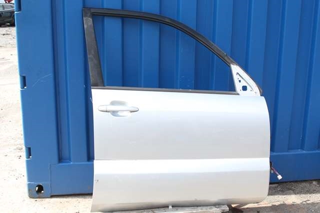 Dør høyre foran til Toyota Land Cruiser 120, 2002-2009  