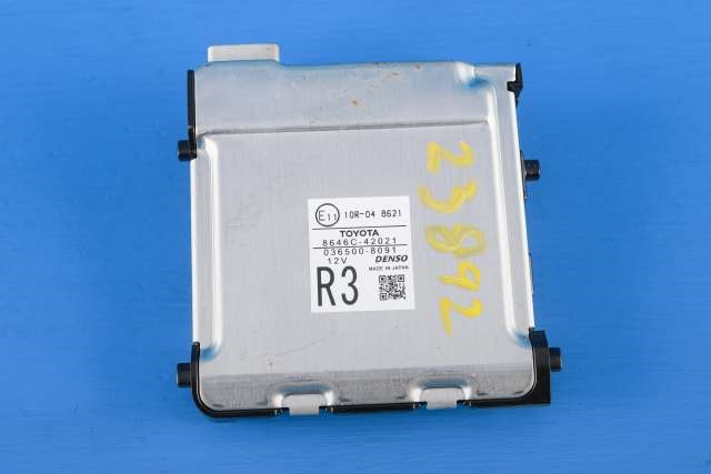 Parkeringskamera foran til Toyota RAV4 2016-2019 (Type IV, Fase 2)  (TOYOTA|8646C-42021|)