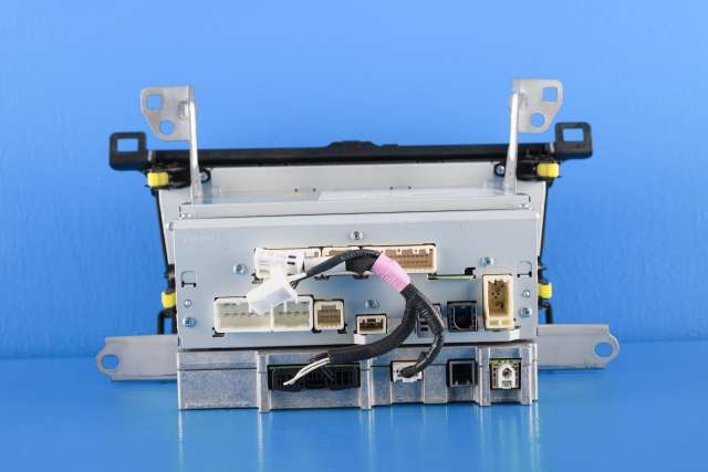Bilstereo navigasjon til Toyota RAV4 2016-2019 (Type IV, Fase 2)  (TOYOTA|86140-42330|)