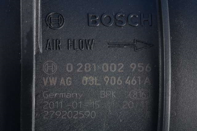 Luftmengde/luftmassemåler til VW Transporter / Caravelle 2009-2015 (Fase 2) (T5) (T5) (BOSCH|0 281 002 956|03L 906 461 A|)