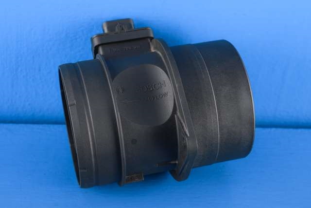Luftmengde/luftmassemåler til VW Transporter / Caravelle 2009-2015 (Fase 2) (T5) (T5) (BOSCH|0 281 002 956|03L 906 461 A|)
