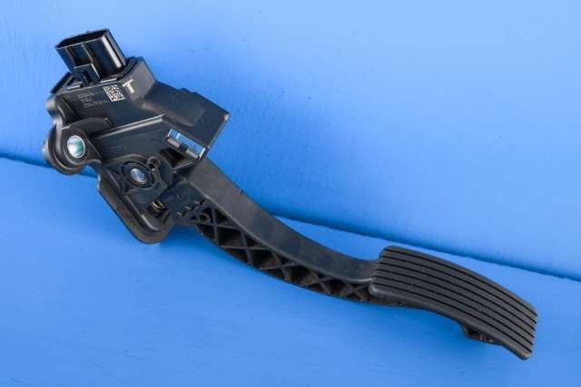 Pedal gass til Mitsubishi Outlander, 2015-->> (Type III, Fase 2)  (MITSUBISHI|1600A116)
