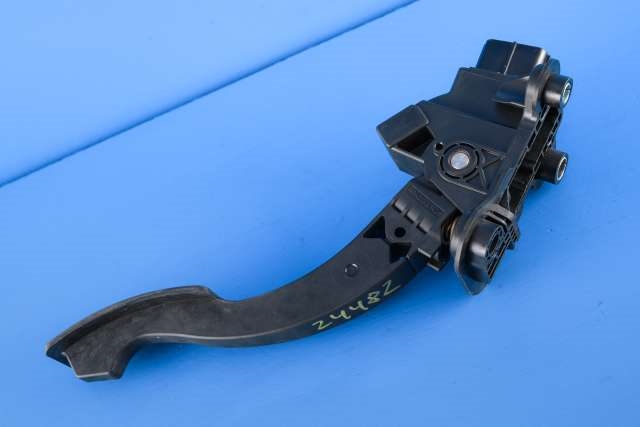 Pedal gass til Mitsubishi Outlander 2015-->> (Type III, Fase 2) (MITSUBISHI|1600A116|)