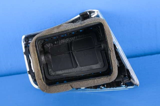 Dashbord friskluftdyse høyre til Audi Q5 2008-2012 (Type I, Fase 1) (VAG|8R1 820 902 F|)