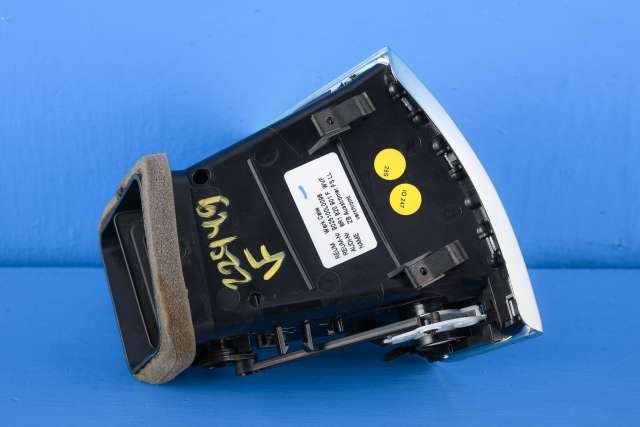 Dashbord friskluftdyse venstre til Audi Q5 2008-2012 (Type I, Fase 1)  (VAG|8R1 820 901 F|)
