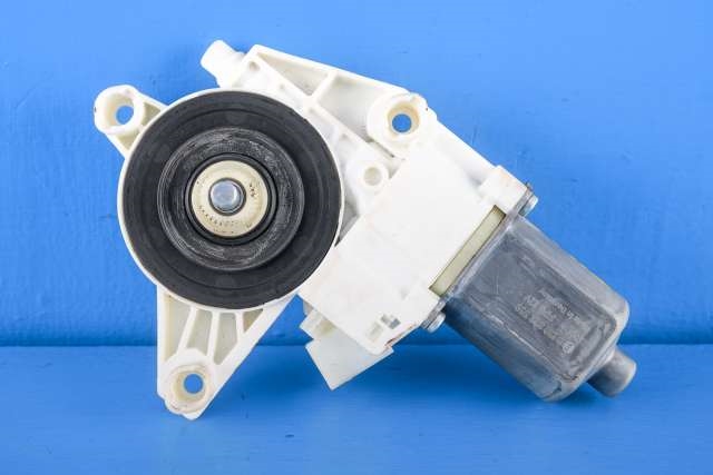 Ruteheis, kun motor, høyre foran til Mercedes Vito 2014-->> (W447) (W447) (MERCEDES|A 447 906 36 00|)