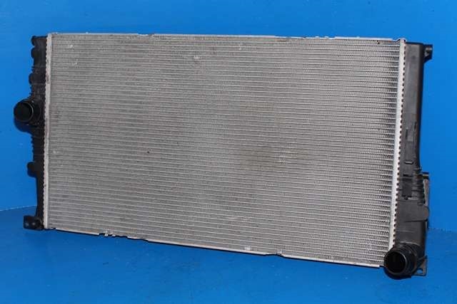Radiator (manuell gir) til BMW 1-Serie, 2015-2019 (Fase 2) (F20/F21) (F20/F21) (VALEO|M151522 B)
