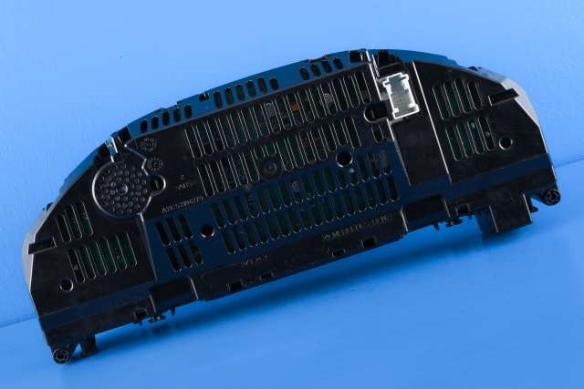 Instrumentpanel til Mercedes C-Klasse 2007-2011 (Fase 1) (W204) (W204) (MERCEDES|A 204 900 38 02|)