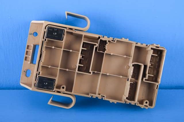 Sikringsboks til Subaru Outback 2009-2014 (Type IV) (DENSO|82201-AJ000|)