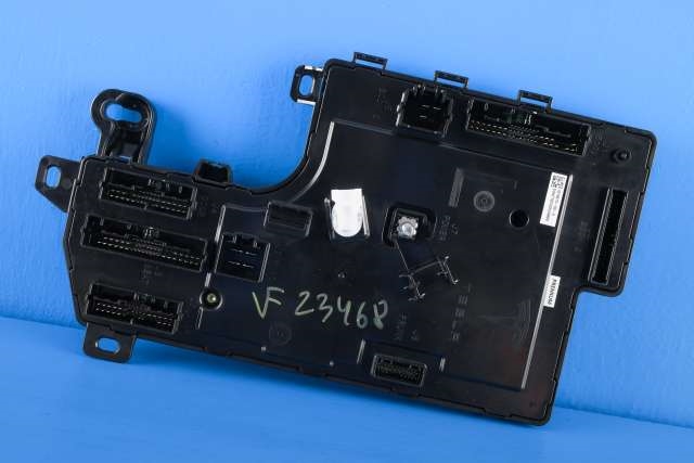 Styreenhet comfort (BCM) til Tesla Model 3 2018-2023 (Fase 1) (TESLA|1078673-00-K|)