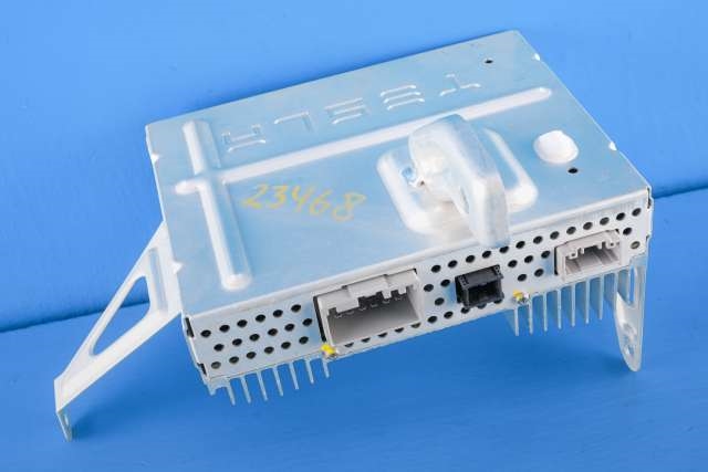 Bilstereo forsterker til Tesla Model 3 2018-2023 (Fase 1) (TESLA|1079748-00-E|)