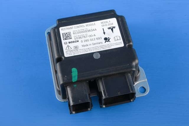 Styreenhet airbag hovedsensor til Tesla Model X, 2016-->>  (BOSCH|0 285 012 693)