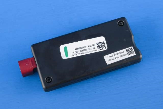 Bilstereo diverse til Tesla Model X, 2016-->>  (TESLA|1030587-00-A)