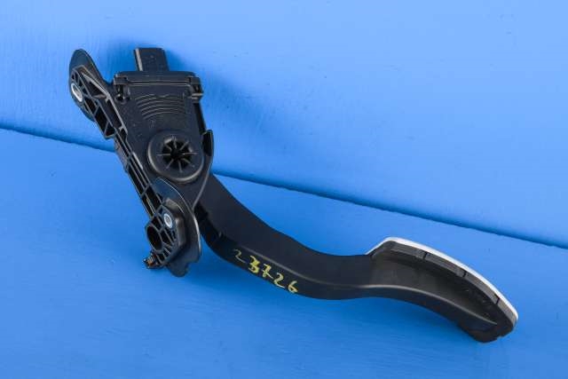 Pedal gass til Tesla Model X 2016-->>  (HELLA|6PV 933 370-17|)