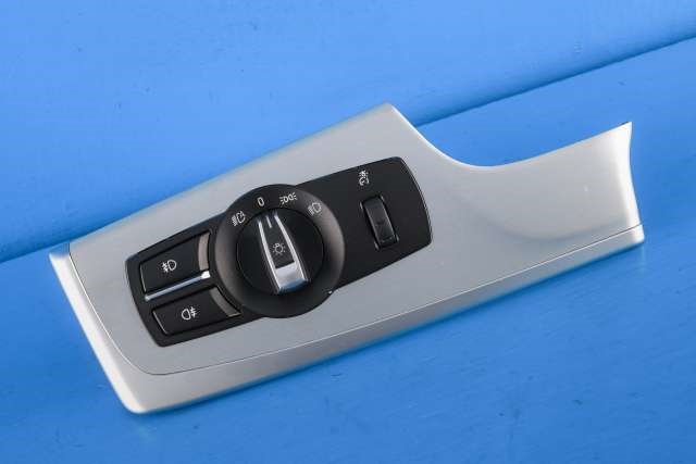 Bryter lys til BMW 5-Serie, 2010-2017 (F10/F11) (F10/F11) (BMW|9 192 744)