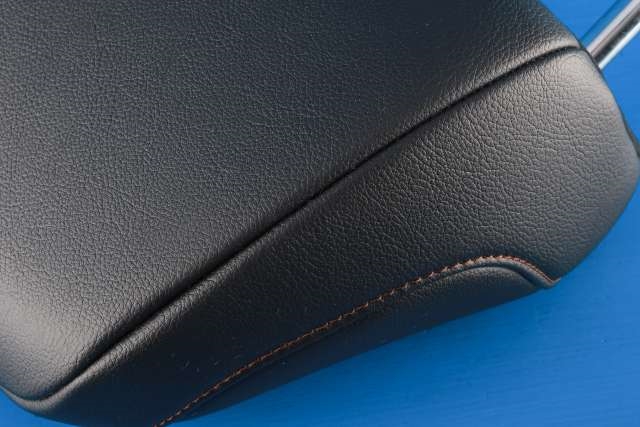 Nakkestøtte til Toyota Camry 2019-->>  