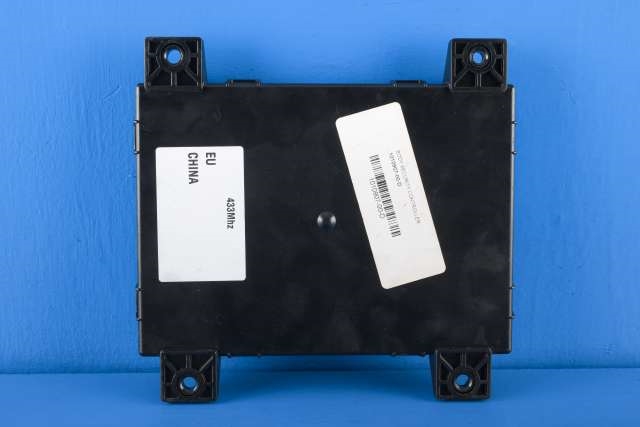 Styreenhet comfort (BCM) til Tesla Model S 2013-2016 (Fase 1)  (TESLA|1010907-00-D|)