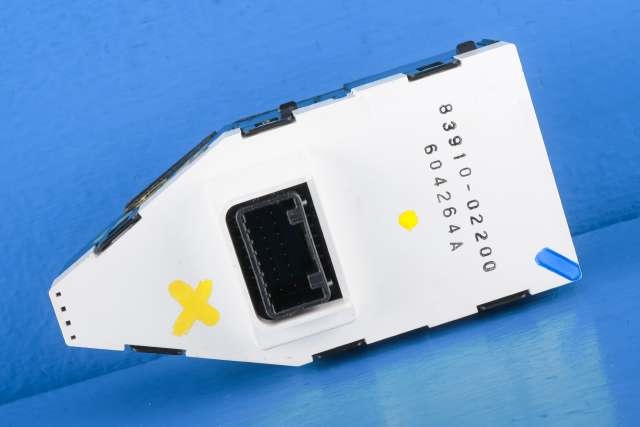 Instrument klokke til Toyota Auris 2015-2019 (Type II, Fase 2)  (TOYOTA|83910-02200|)
