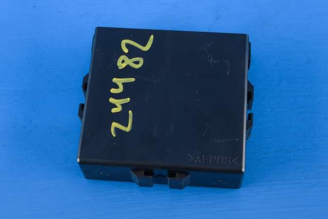 Styreenhet elektrisk parkbrems (EPB - Electric Parking Brake) til Mitsubishi Outlander 2015-->> (Type III, Fase 2)  (MITSUBISHI|4815A165|)