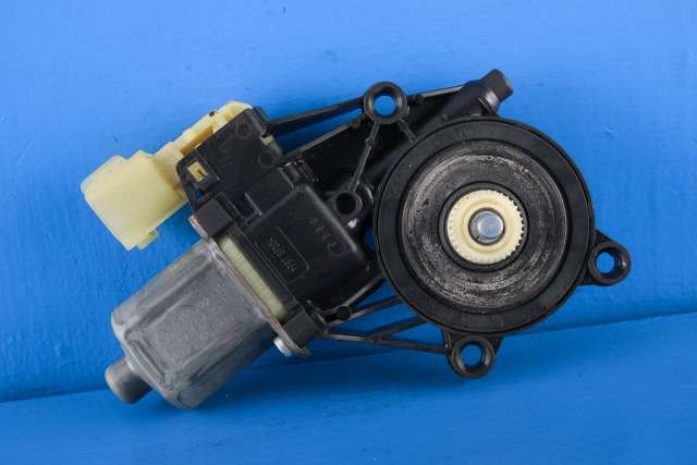 Ruteheis, kun motor, venstre foran til Ford Fiesta 2013-2017 (Type VI, Fase 2)  (BOSCH|0 130 822 618|8A61-14A389-B|)