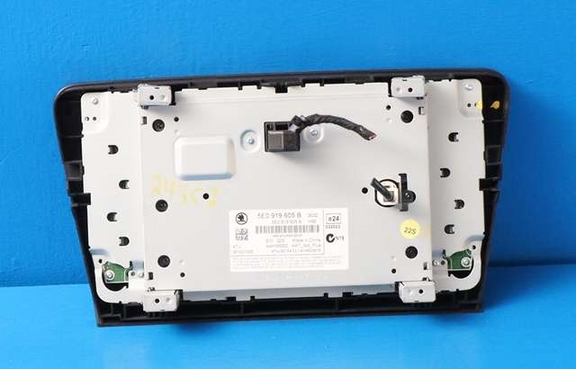 Bilstereo betjeningspanel til Škoda Octavia 2013-2016 (Type III, Fase 1)  (VAG|5E0 919 605 B|)