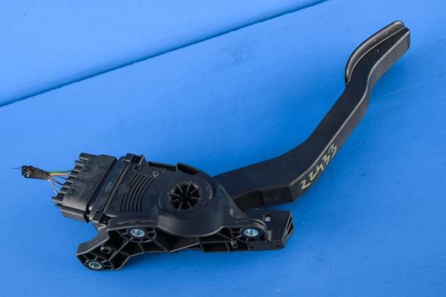 Pedal gass til Volvo V60/V60 CC 2013-2018 (Type I, Fase 2)  (HELLA|6PV 010 834-16|31329062|)