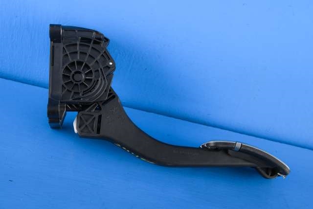 Pedal gass til Peugeot 3008 2016-->> (Type II) (BOSCH|0 280 755 273|96 748291 80|)