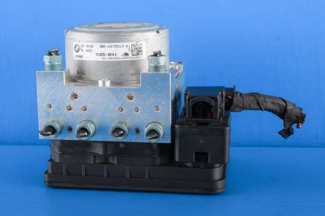 ABS sentral til BMW 1-Serie, 2015-2019 (Fase 2) (F20/F21) (F20/F21) (BMW|6 875 813)