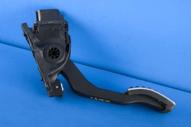 Pedal gass til Volvo XC60 2008-2013 (Type I, Fase 1)  (HELLA|6PV 010 834-36|31329374|)