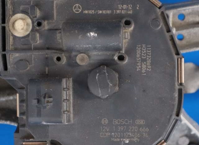 Viskermotor frontrute komplett m/overføring til Mercedes C-Klasse 2011-2014 (Fase 2) (W204) (W204) (MERCEDES|A 204 820 10 40|)