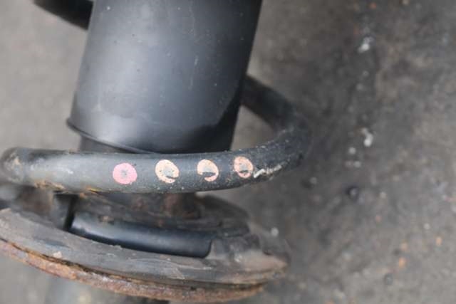 Fjærbein høyre foran til Audi A4 2007-2014 (Type IV) (B8) (B8) (VAG|8T0 413 031 AF|)