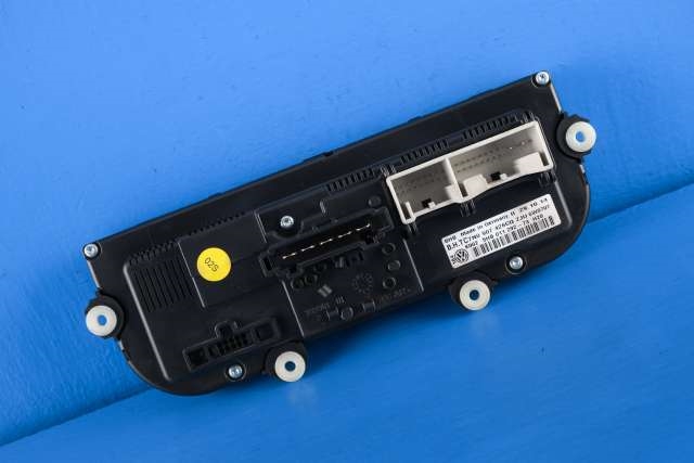 Varmeapparat betjening til VW Caddy 2010-2015 (Type III, Fase 2)  (HELLA|5HB 011 292-73|7N0 907 426 CQ|)