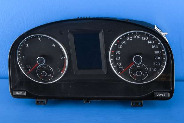 Instrumentpanel til VW Caddy 2010-2015 (Type III, Fase 2) (VAG|2K0 920 876 F|)