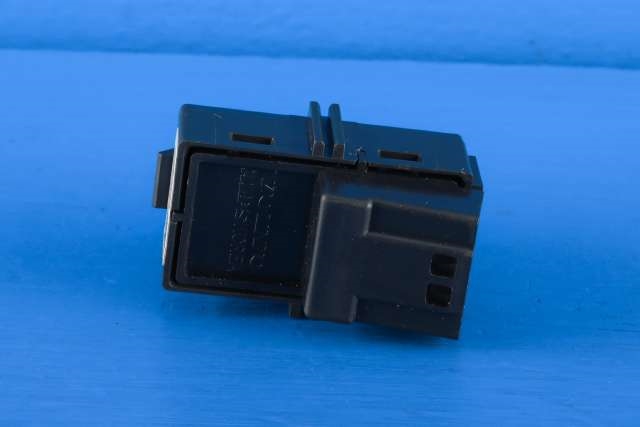 Bryter diverse til Volvo XC60 2008-2013 (Type I, Fase 1) (VOLVO|31272014|)