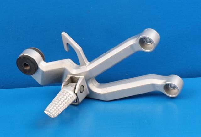 MC, Fothviler høyre bak til MC Suzuki SV650, 2003-2011  